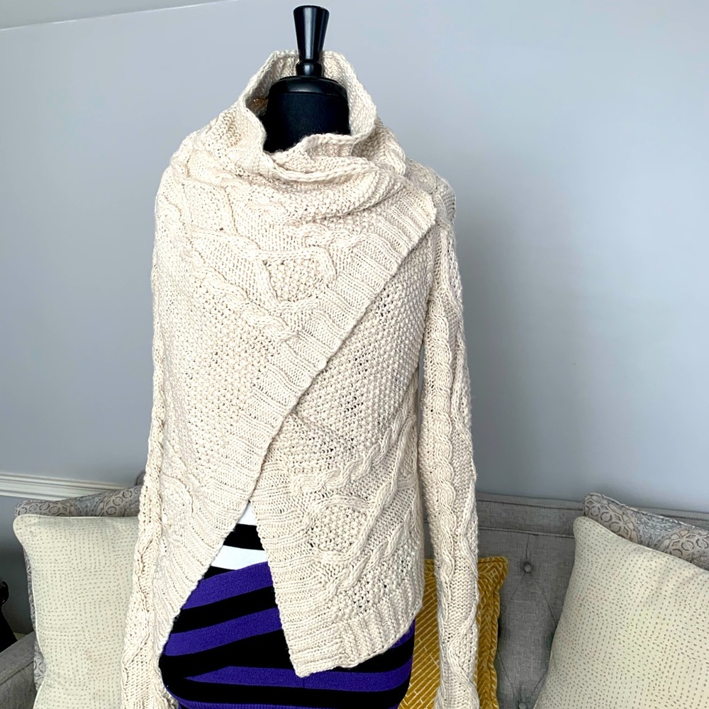 Sabine Cozy Cream Cable Knit Sweater - Picture 2 of 11